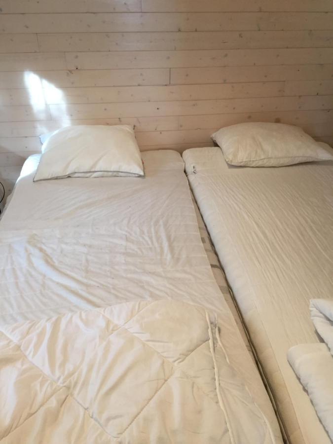 Chalet Les Brulins Ξενοδοχείο Resteigne Εξωτερικό φωτογραφία