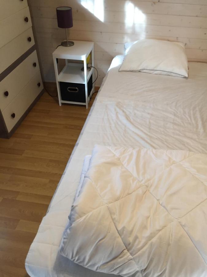 Chalet Les Brulins Ξενοδοχείο Resteigne Εξωτερικό φωτογραφία