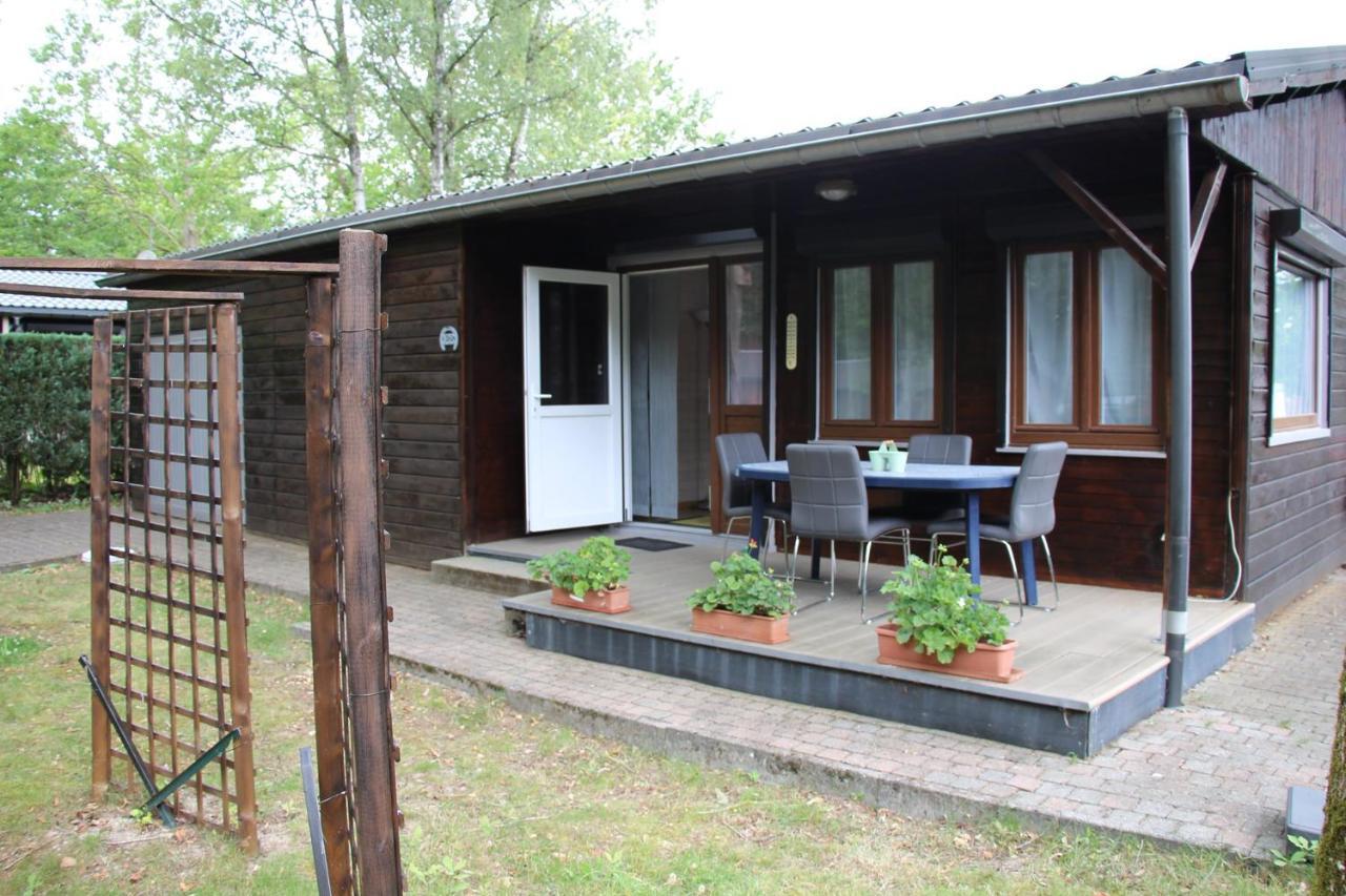 Chalet Les Brulins Ξενοδοχείο Resteigne Εξωτερικό φωτογραφία
